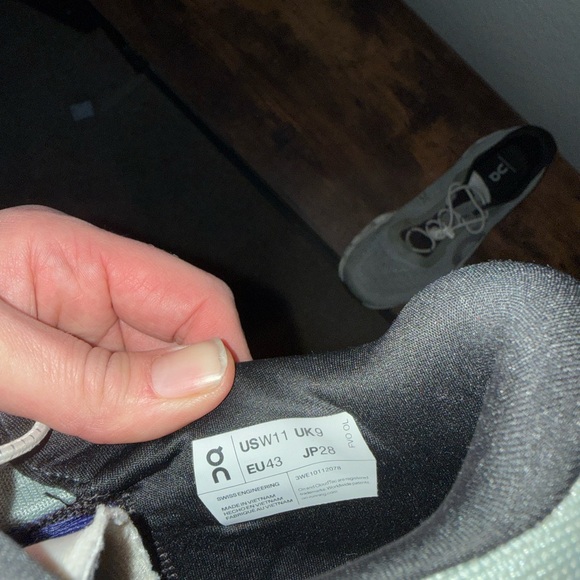 GUC On Running Cloudmonster 2 size 11 - Picture 4 of 4